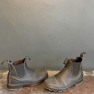 Blundstone boots - Fit woman size 9.